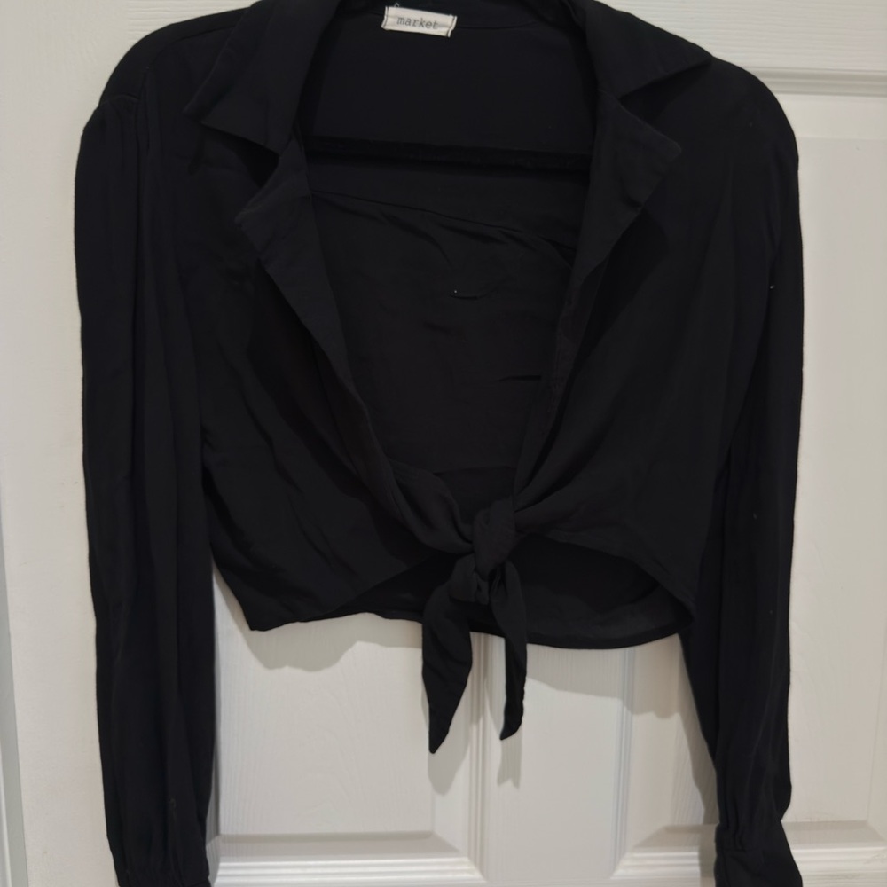 Market Black Cropped Tie-Front Blouse